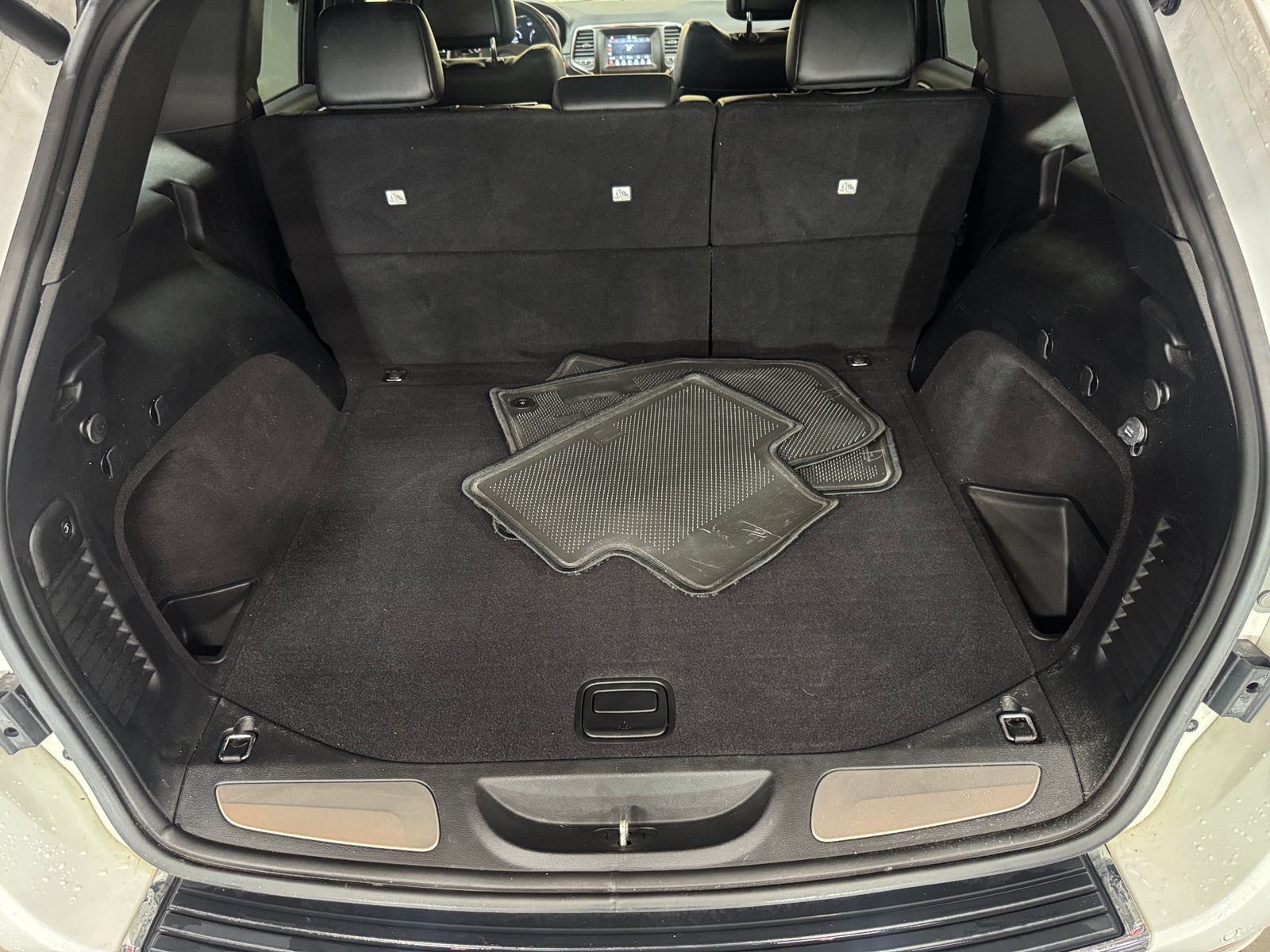 Thumbnail: 2018 Jeep Grand Cherokee - 6