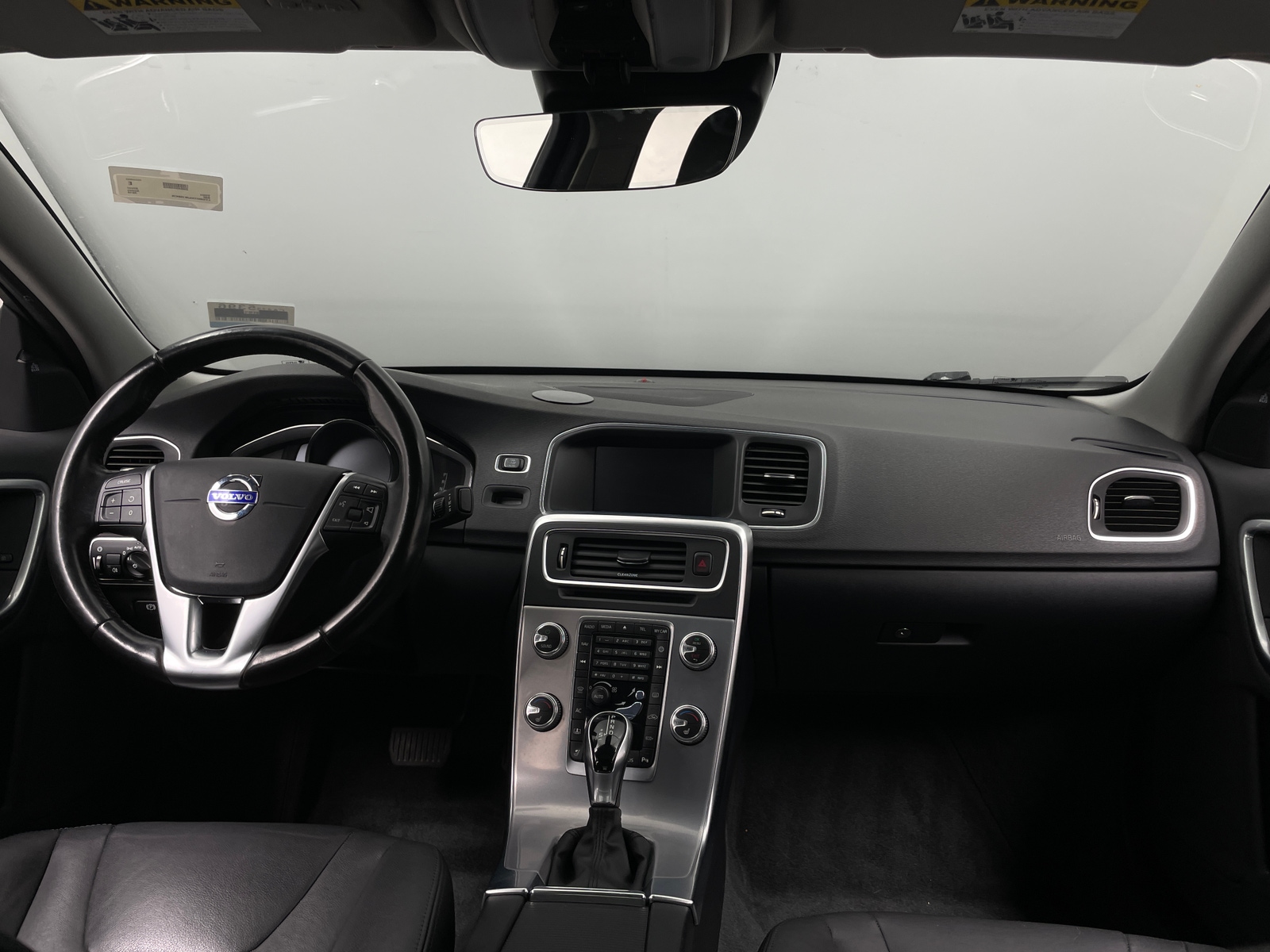 Thumbnail: 2018 Volvo S60 - 2