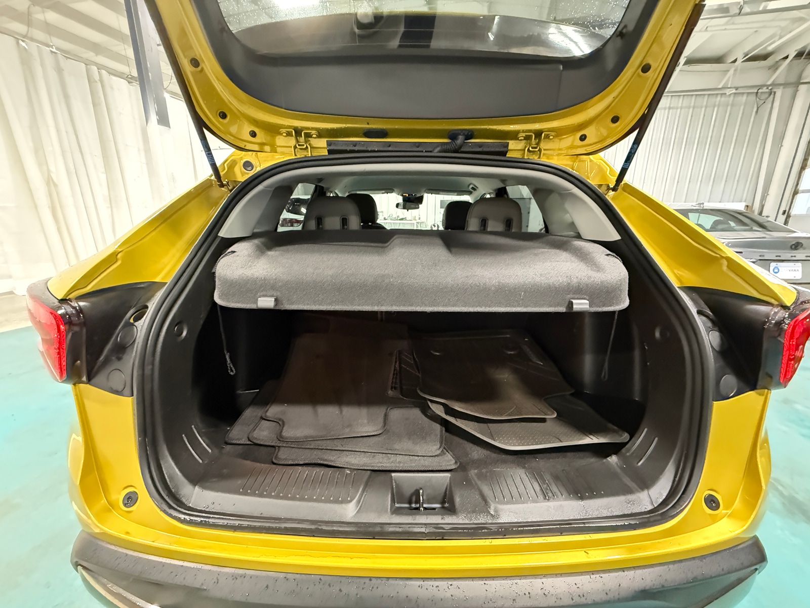 Thumbnail: 2024 Chevrolet Trax - 6