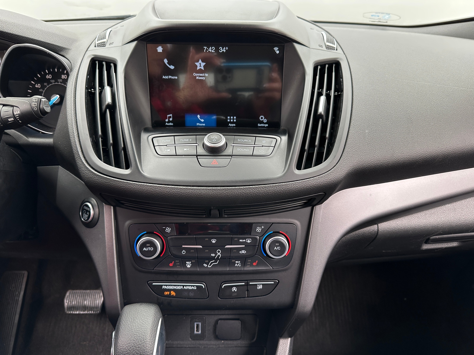 Thumbnail: 2019 Ford Escape - 4