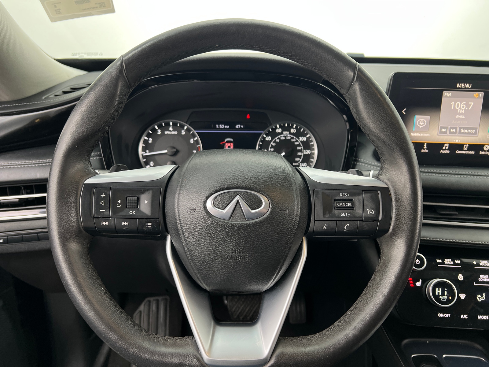 Thumbnail: 2023 INFINITI QX60 - 4