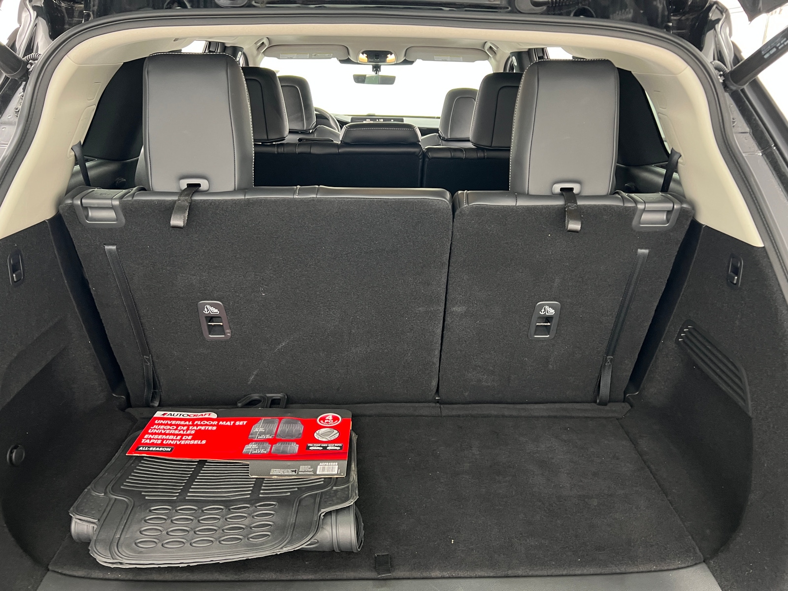 Thumbnail: 2023 INFINITI QX60 - 6