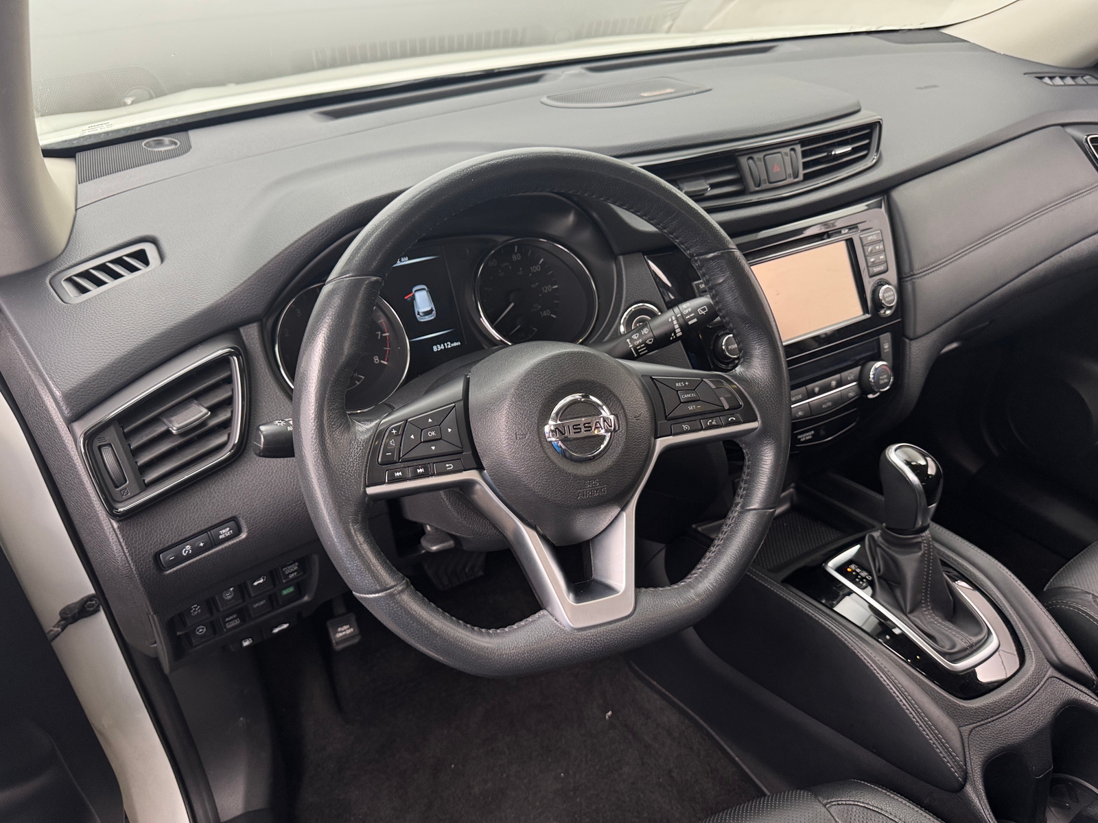 Thumbnail: 2017 Nissan Rogue - 4