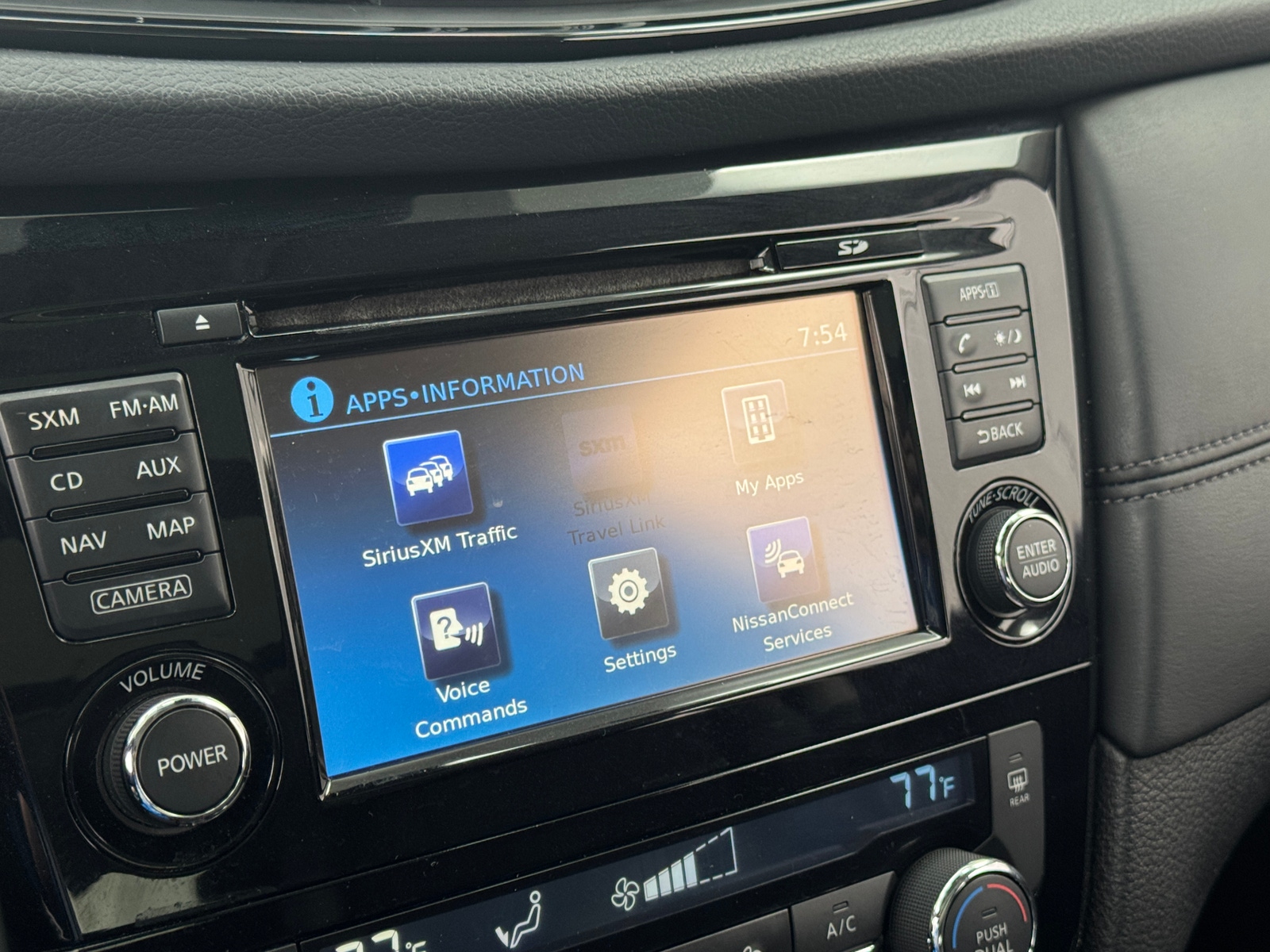 Thumbnail: 2017 Nissan Rogue - 3