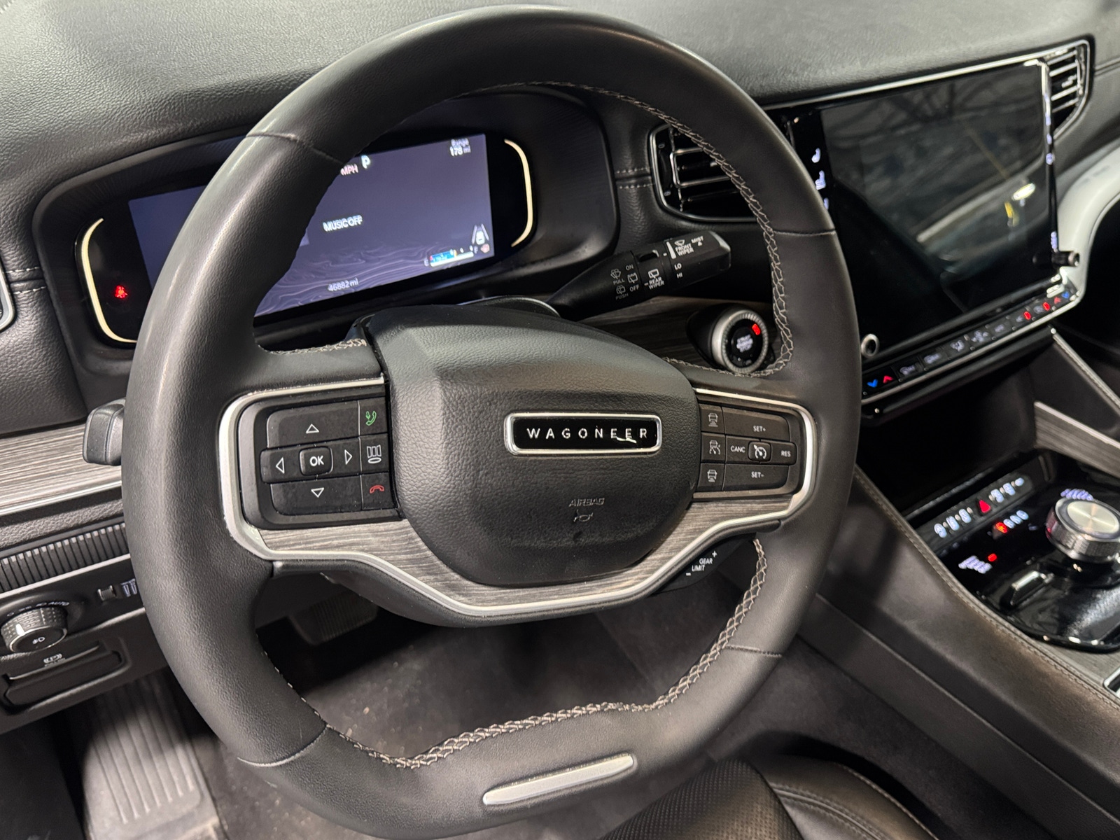 Thumbnail: 2024 Jeep Wagoneer - 4