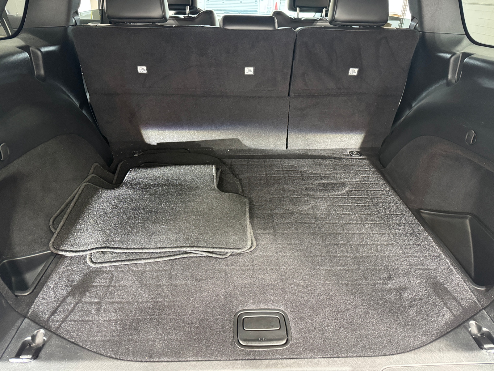 Thumbnail: 2020 Jeep Grand Cherokee - 6