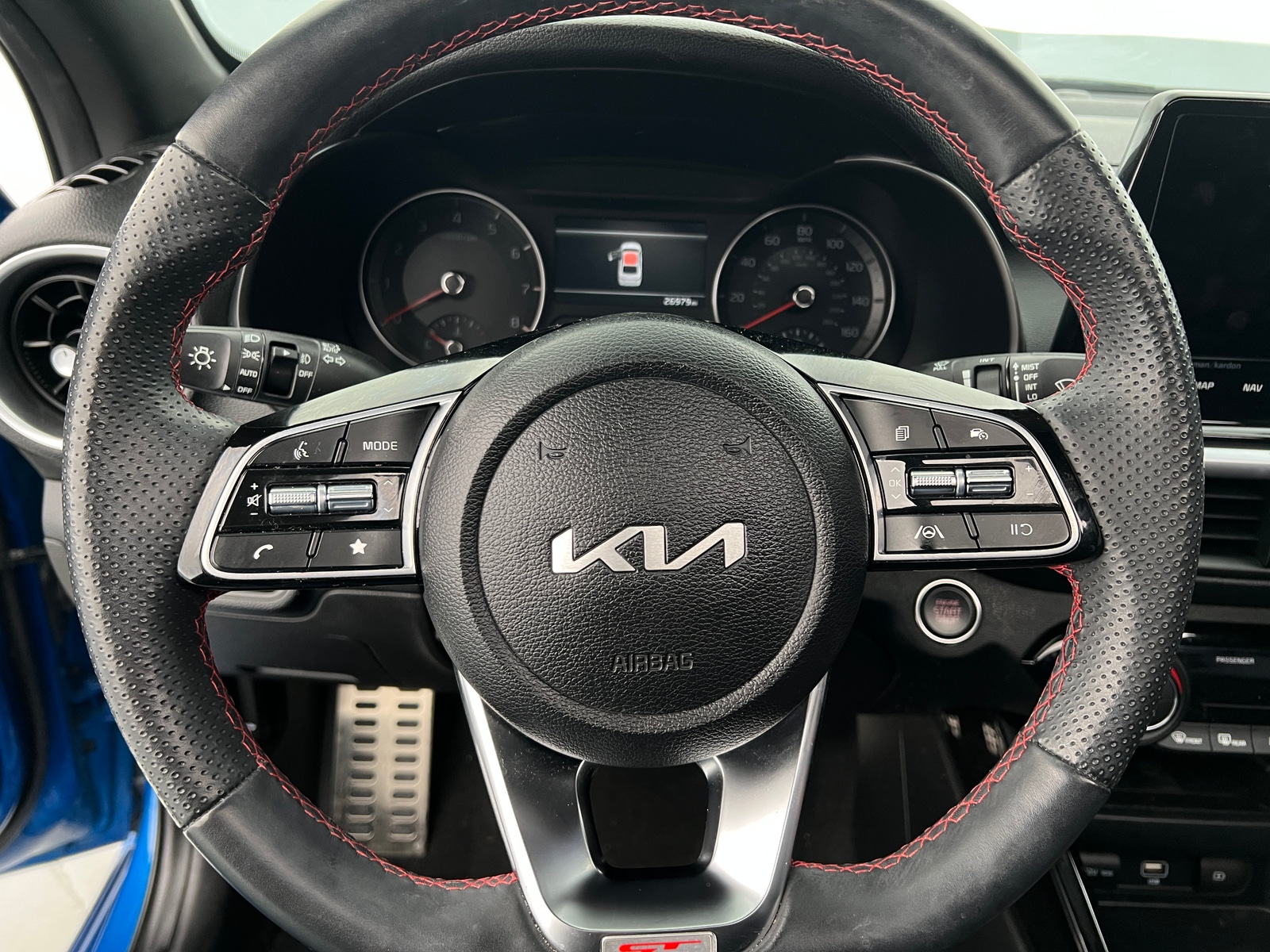 Thumbnail: 2023 Kia Forte - 4