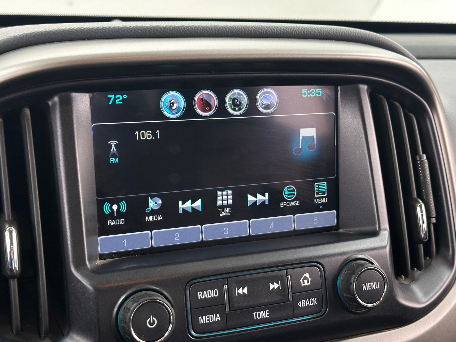 Thumbnail: 2016 Chevrolet Colorado - 4