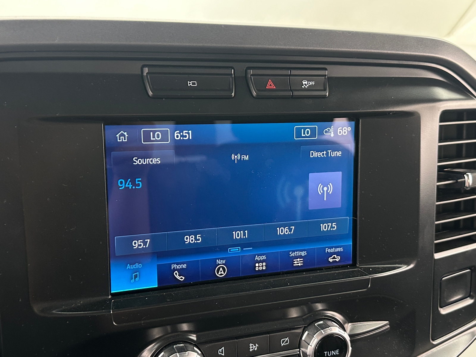 Thumbnail: 2022 Ford Econoline - 4