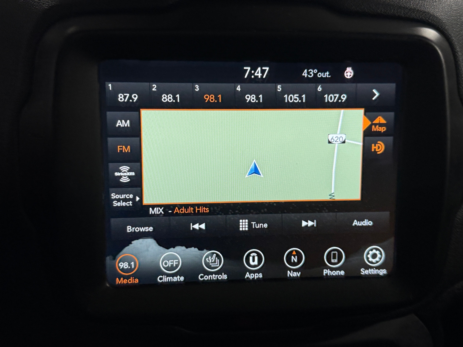 Thumbnail: 2022 Jeep Renegade - 3