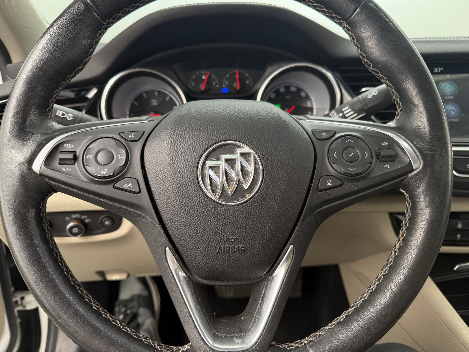 Thumbnail: 2018 Buick Regal - 5