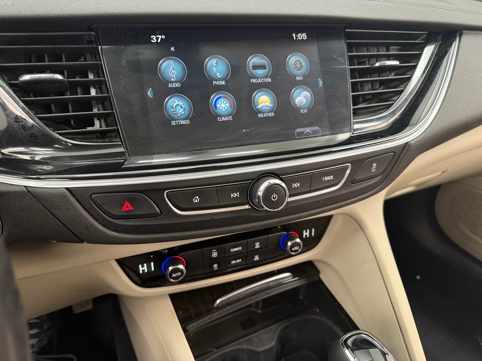 Thumbnail: 2018 Buick Regal - 4