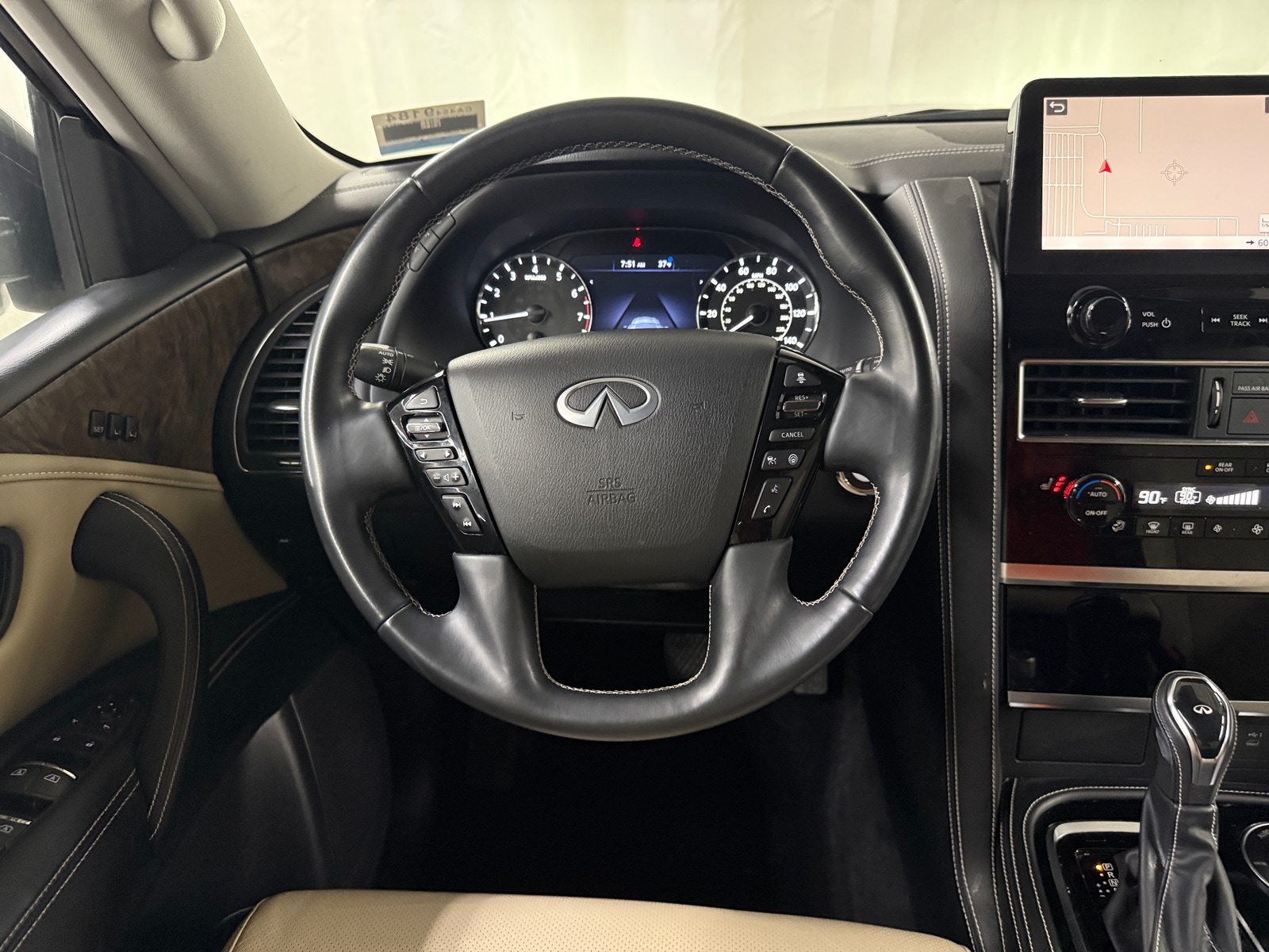 Thumbnail: 2023 INFINITI QX80 - 4