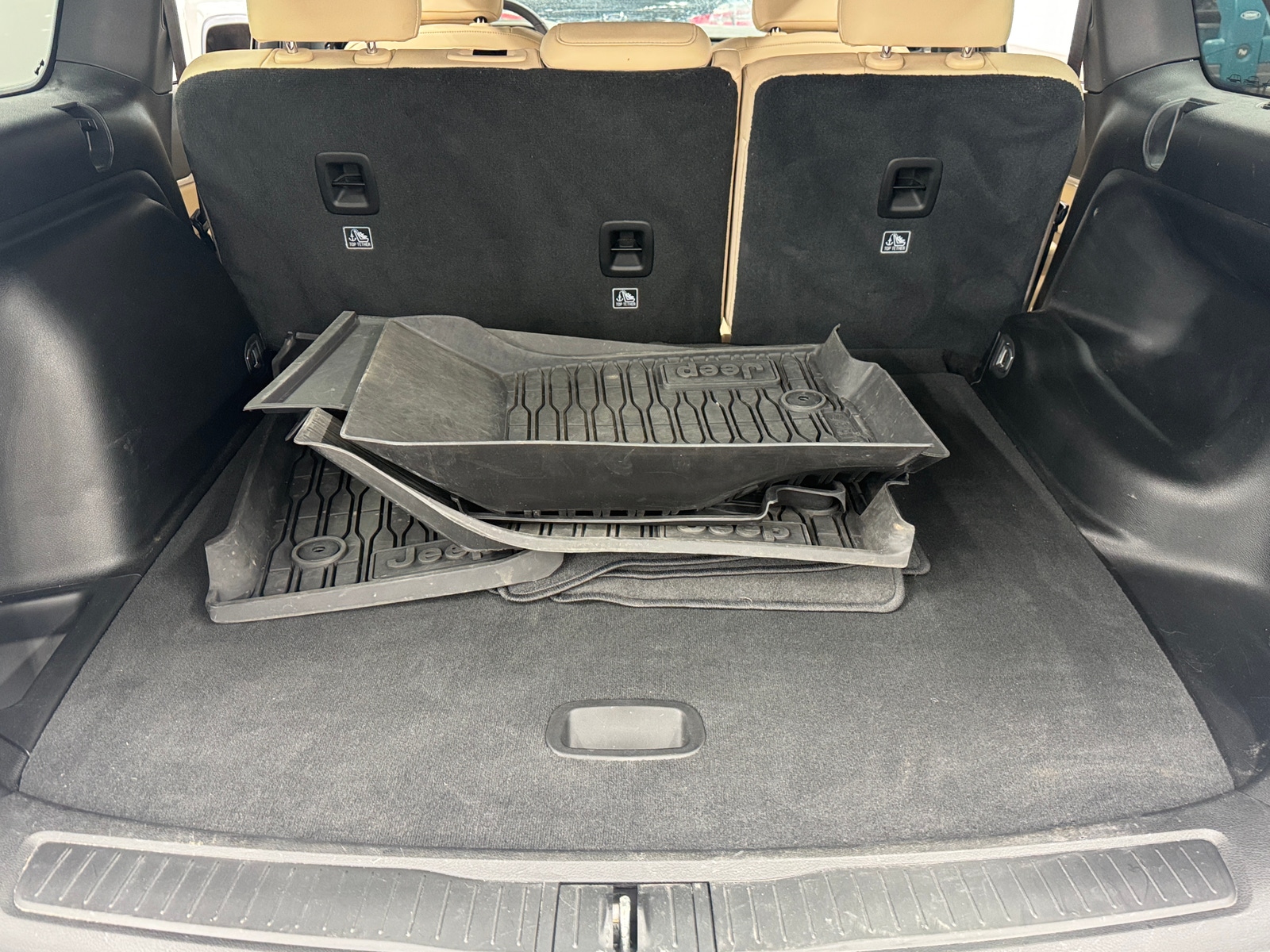 Thumbnail: 2023 Jeep Grand Cherokee - 6