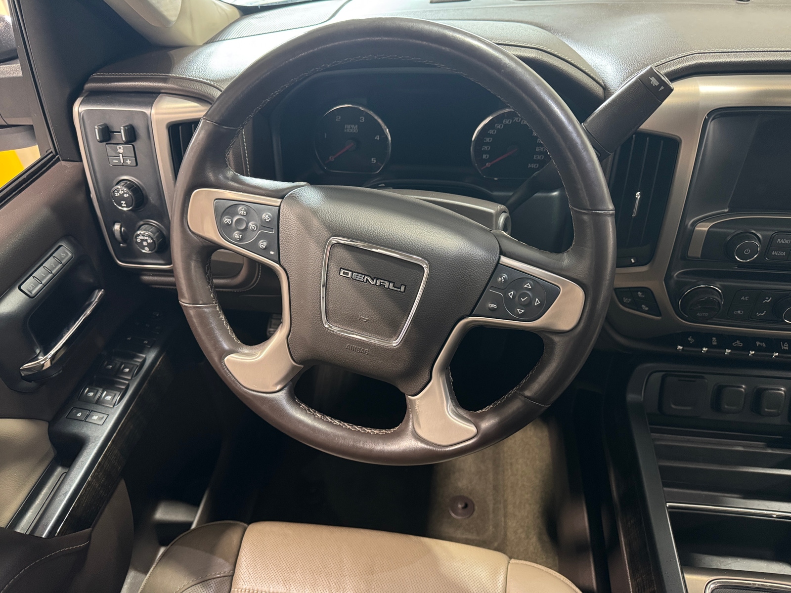 Thumbnail: 2015 GMC Sierra 2500 - 4