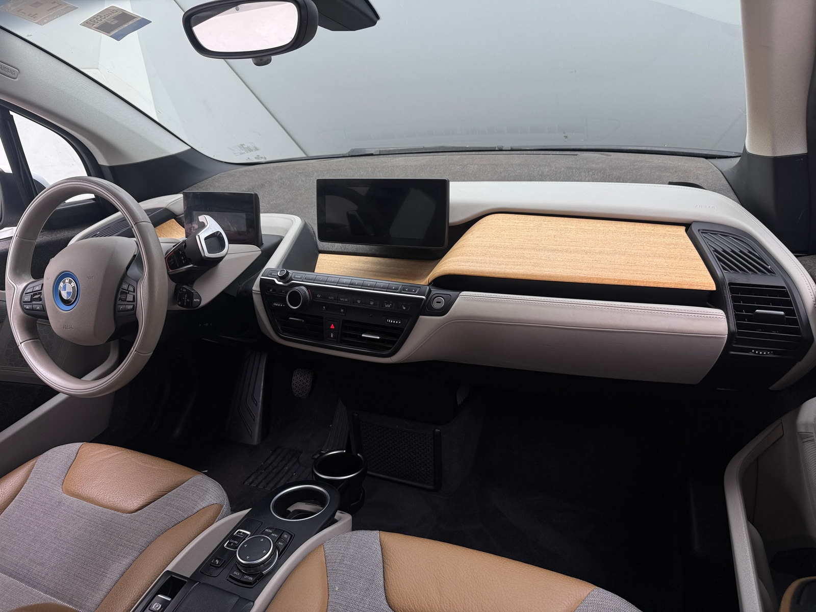 Thumbnail: 2015 BMW i3 - 3