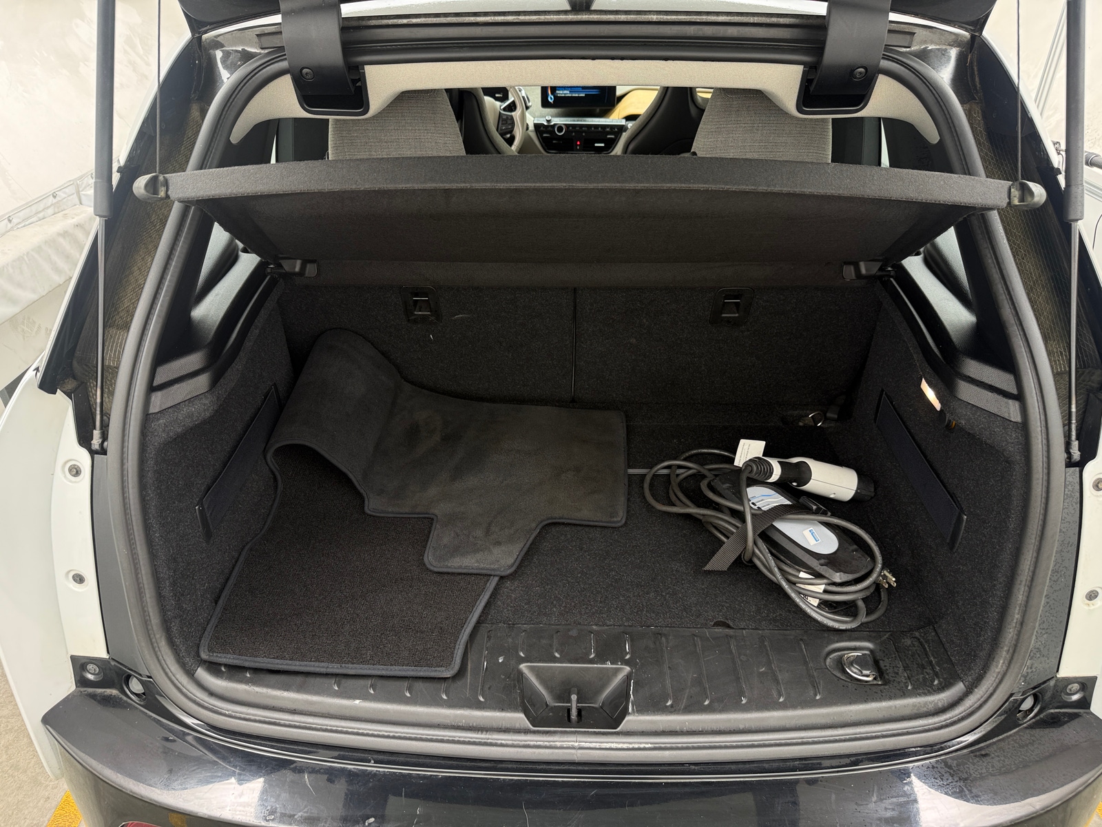 Thumbnail: 2015 BMW i3 - 7