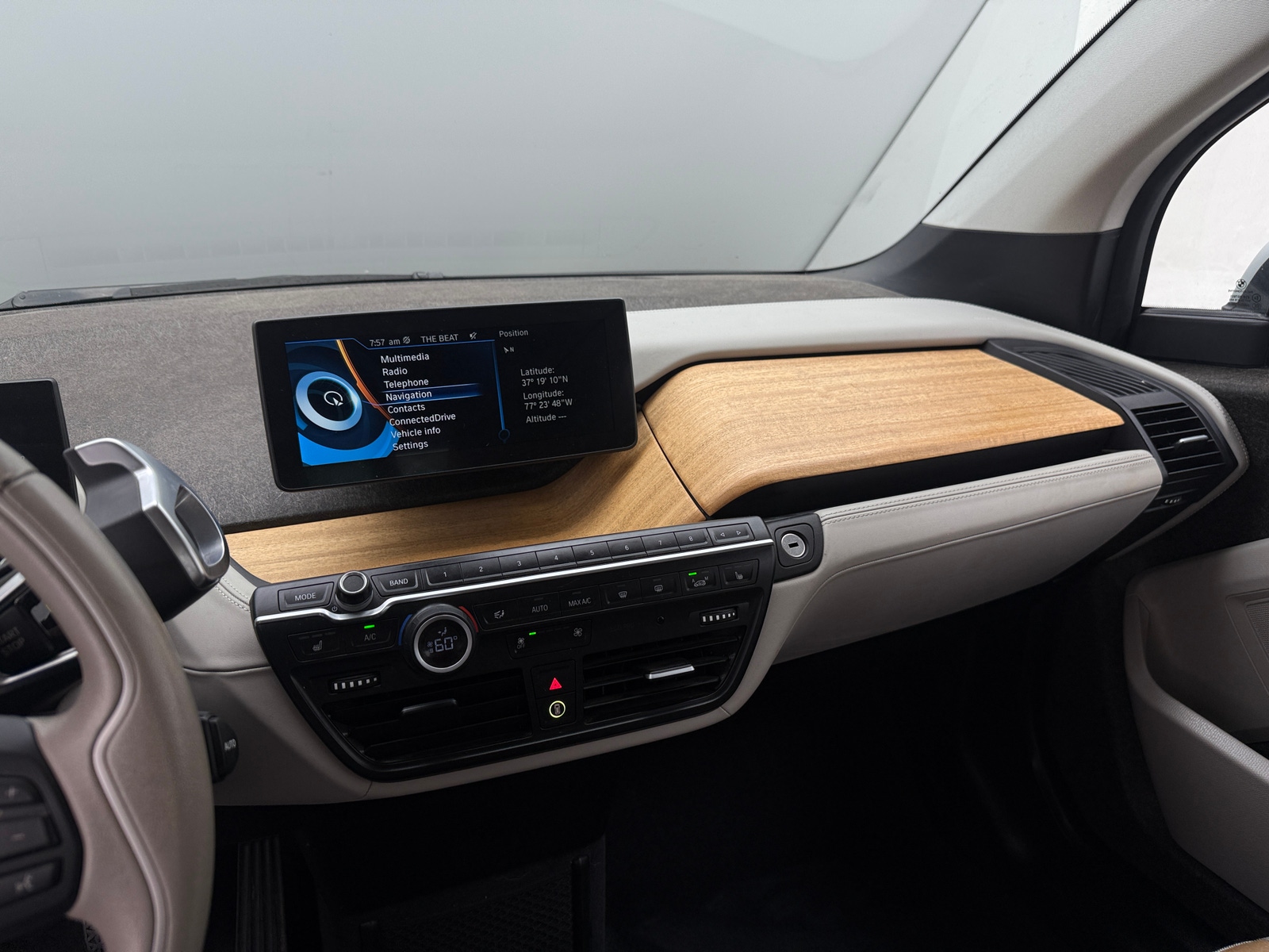 Thumbnail: 2015 BMW i3 - 4