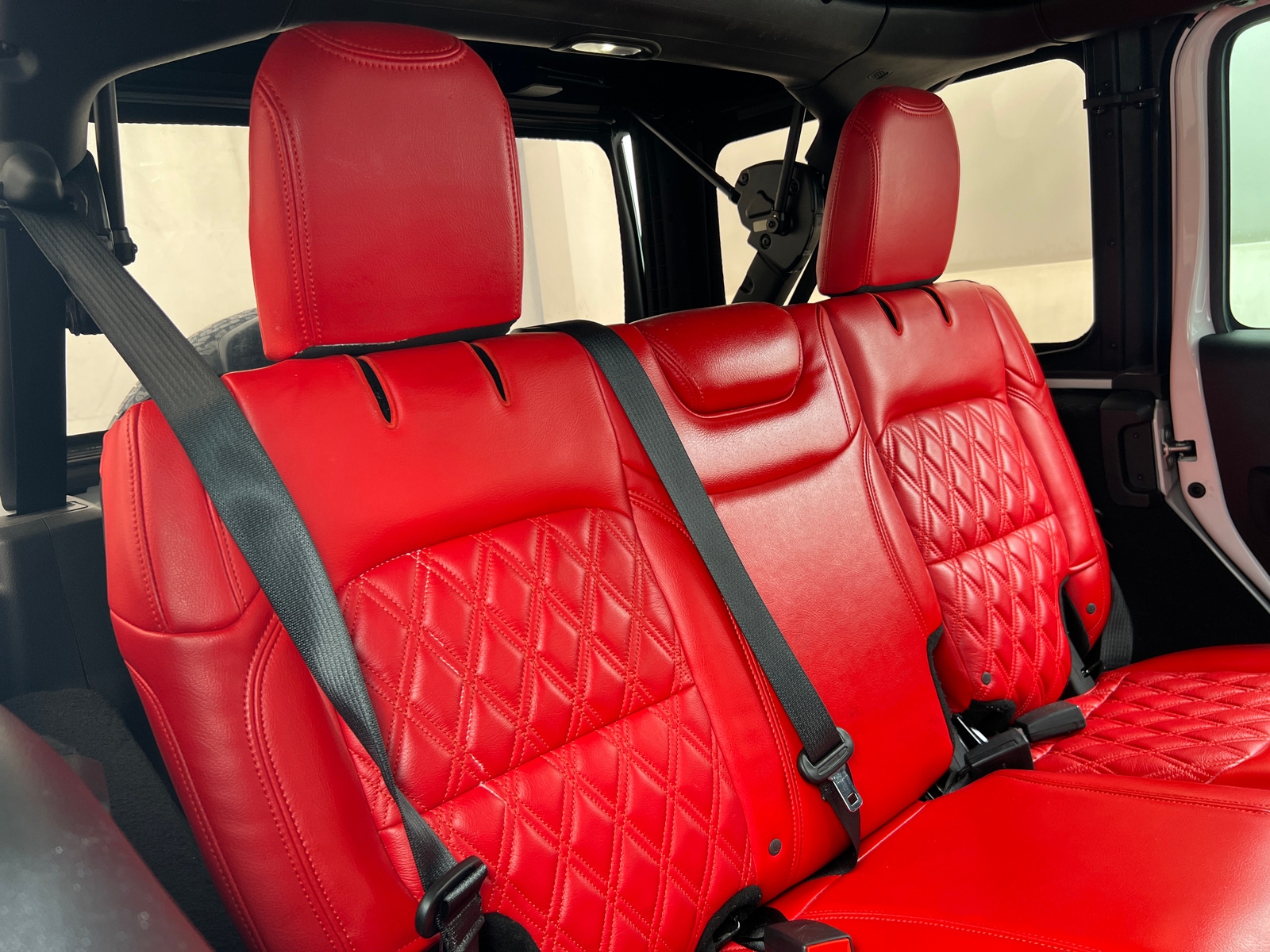 Thumbnail: 2021 Jeep Wrangler - 6