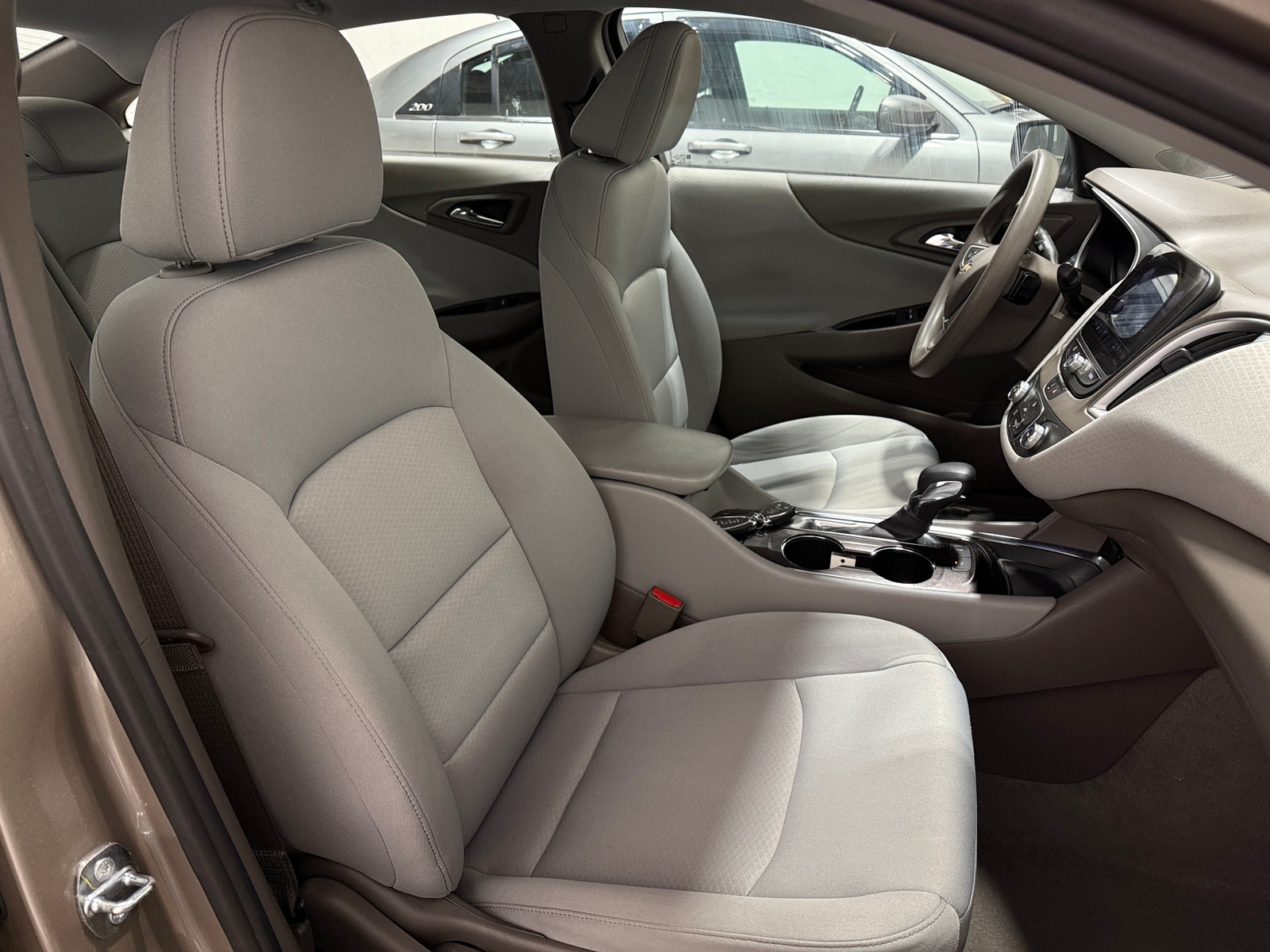 Thumbnail: 2022 Chevrolet Malibu - 2