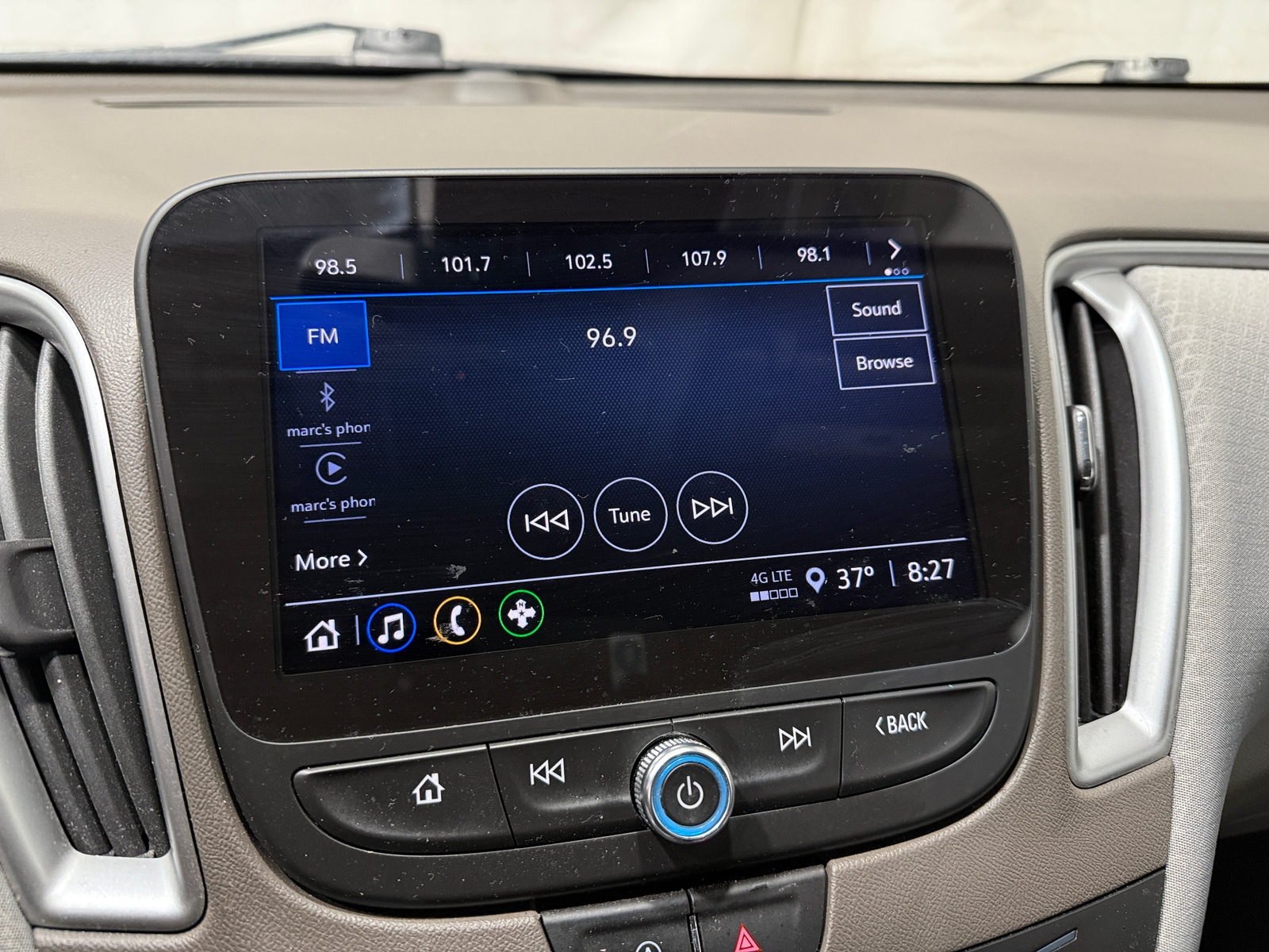 Thumbnail: 2022 Chevrolet Malibu - 4