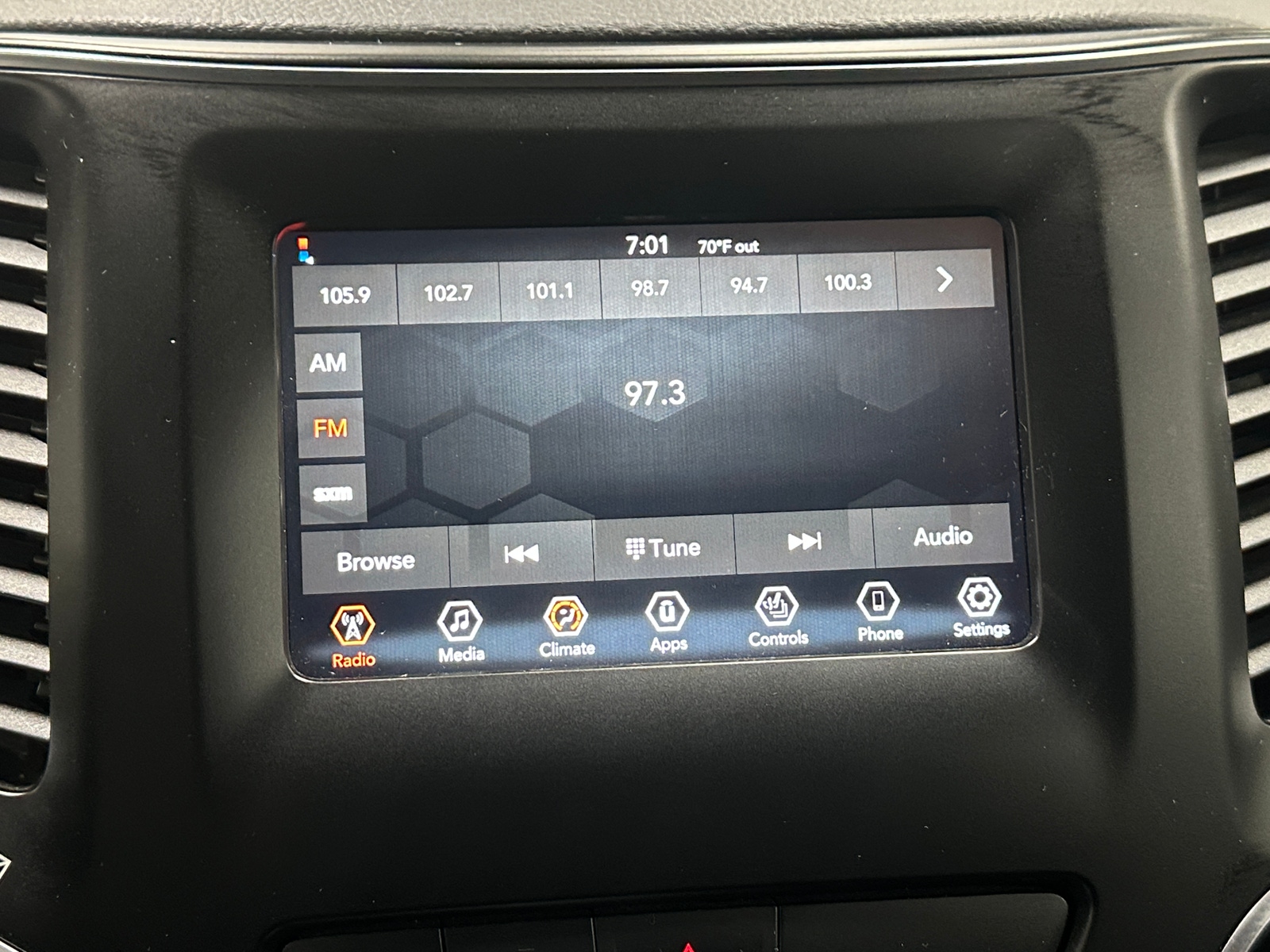 Thumbnail: 2019 Jeep Cherokee - 4