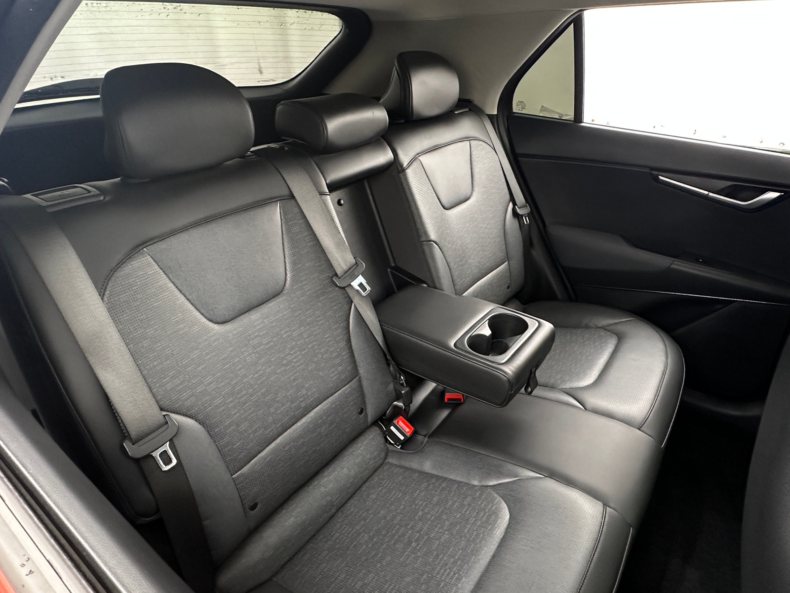 Thumbnail: 2023 Kia Niro - 5