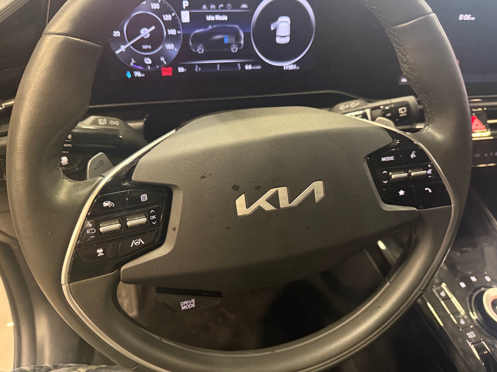 Thumbnail: 2024 Kia Niro - 5