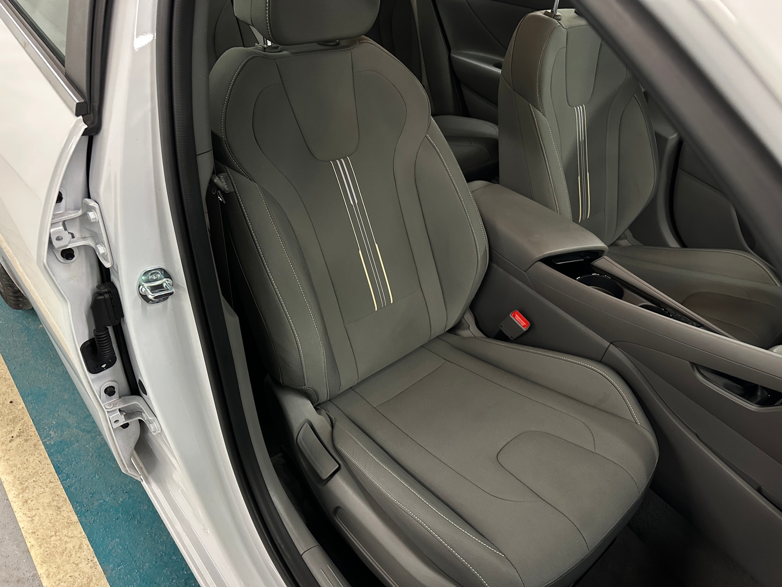 Thumbnail: 2025 Hyundai Elantra - 2