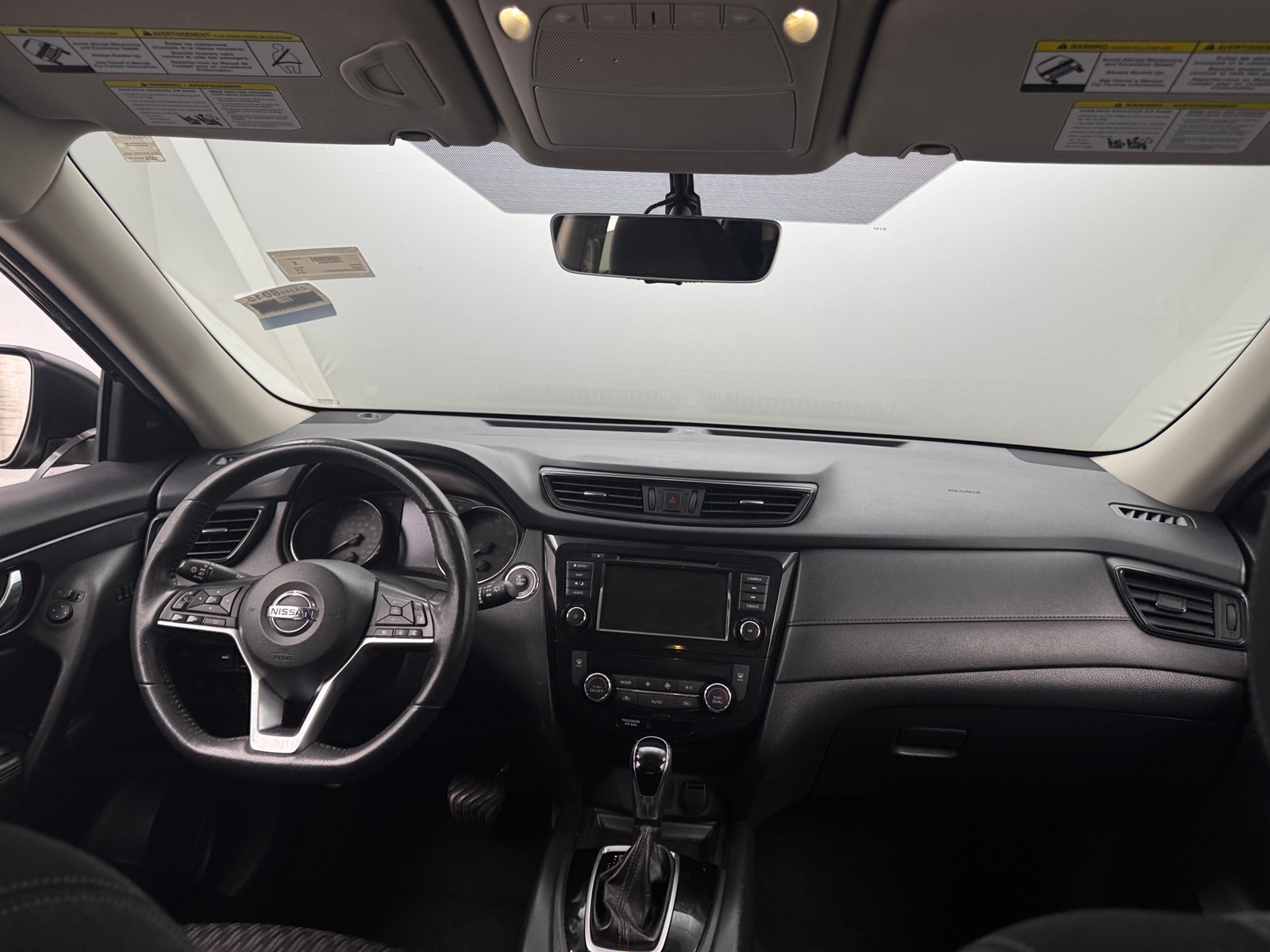 Thumbnail: 2018 Nissan Rogue - 3