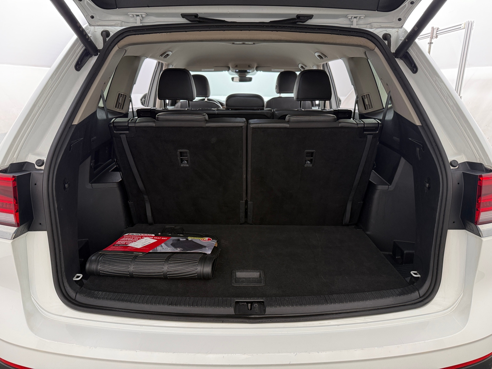 Thumbnail: 2024 Volkswagen Atlas - 6