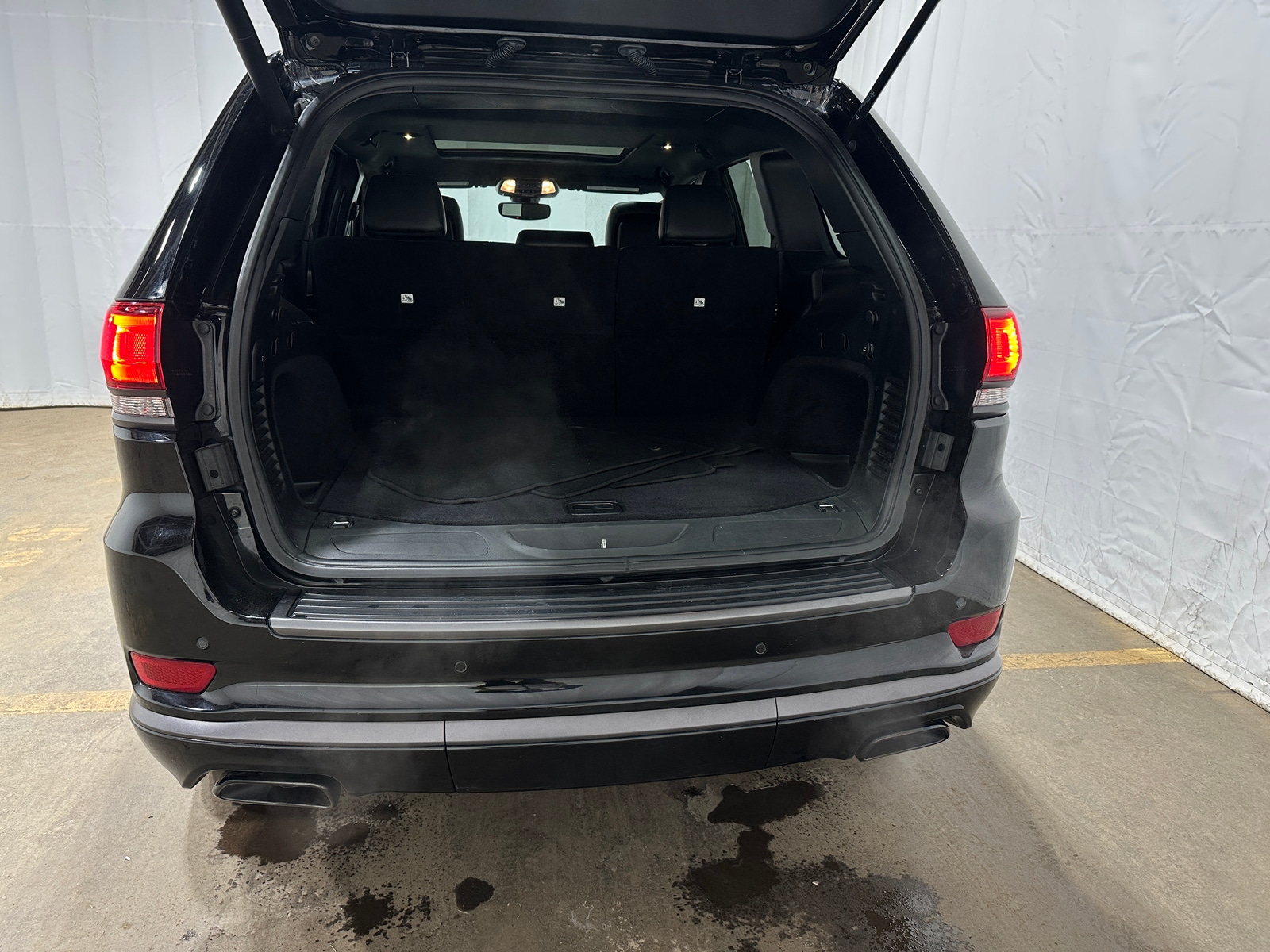 Thumbnail: 2020 Jeep Grand Cherokee - 6