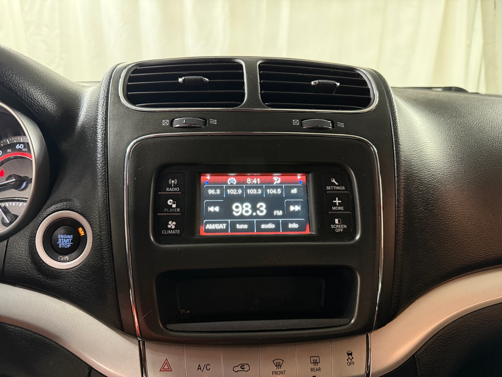 Thumbnail: 2019 Dodge Journey - 4