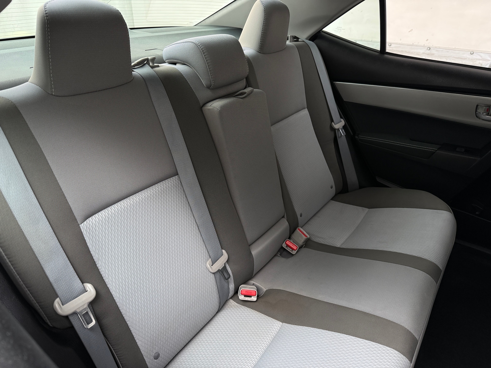 Thumbnail: 2017 Toyota Corolla - 6