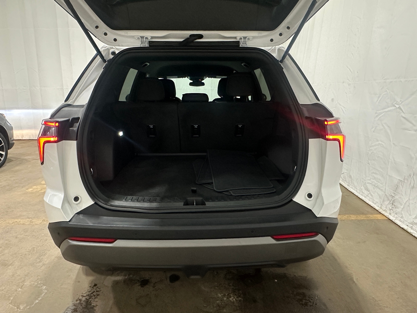 Thumbnail: 2025 Chevrolet Equinox - 7