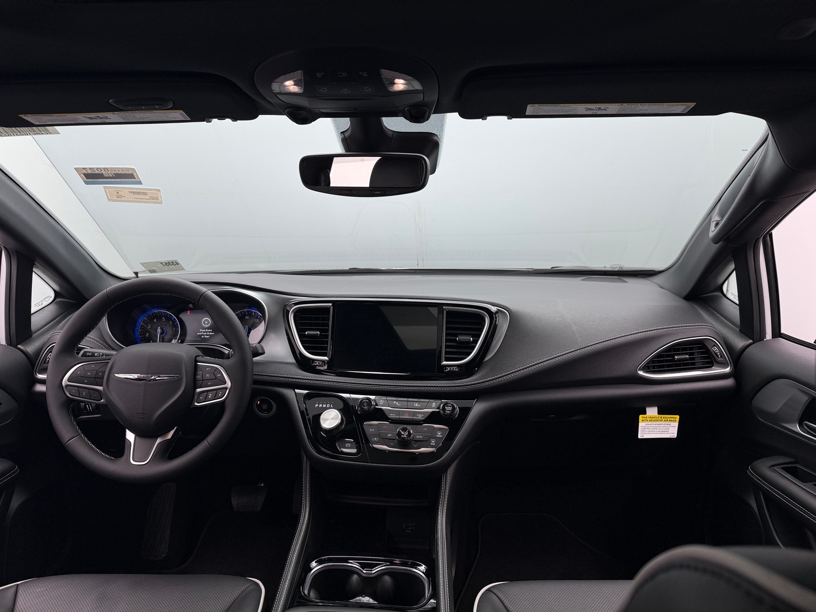 Thumbnail: 2026 Chrysler Pacifica - 2