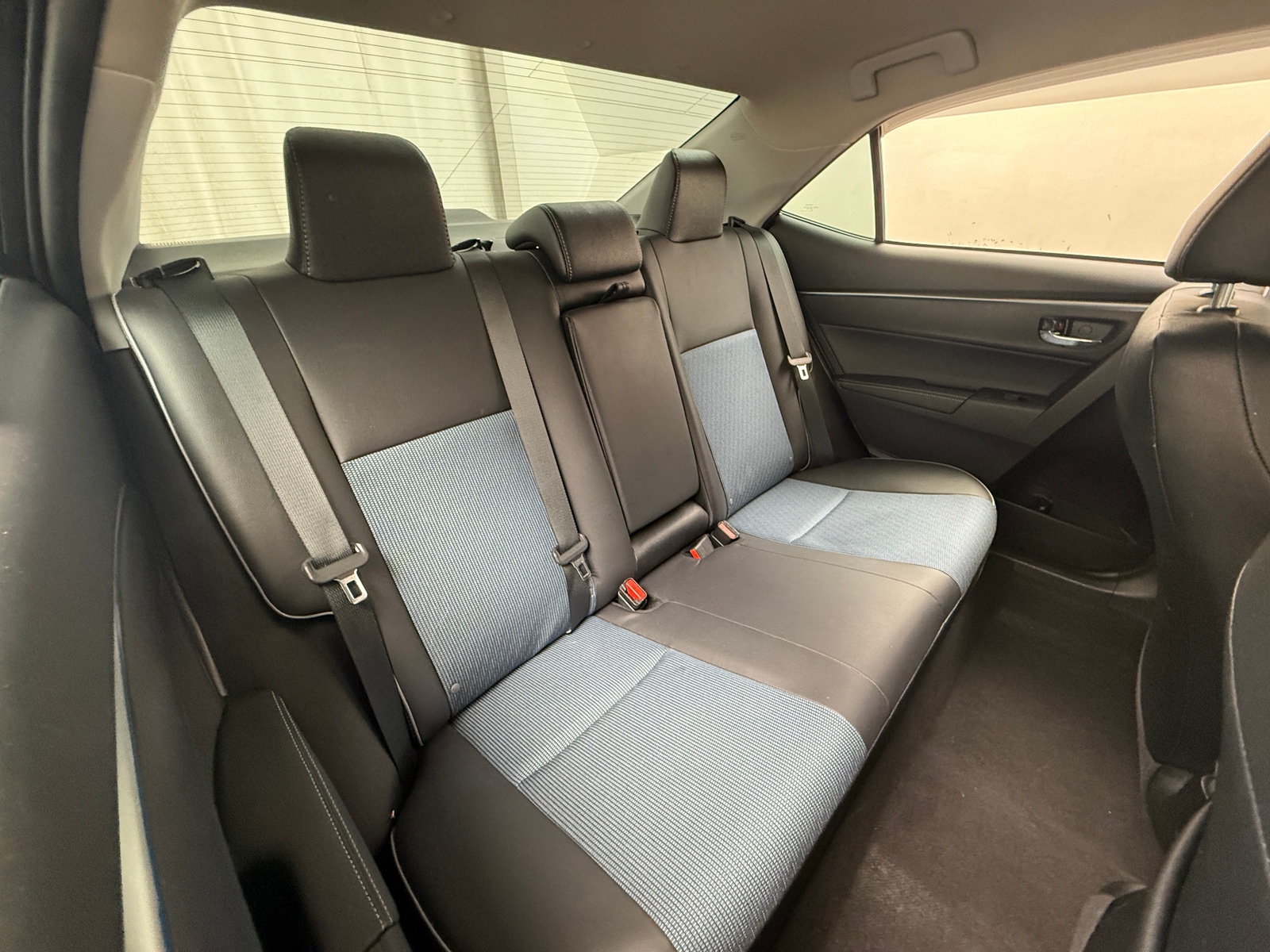 Thumbnail: 2016 Toyota Corolla - 6