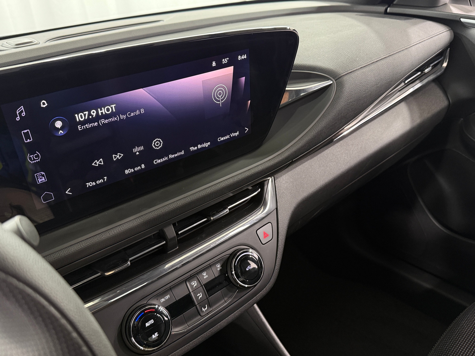 Thumbnail: 2025 Buick Envista - 4