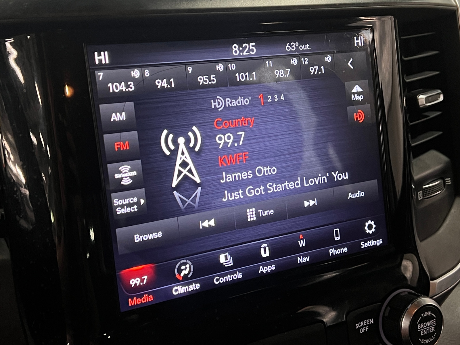 Thumbnail: 2020 RAM 1500 - 4