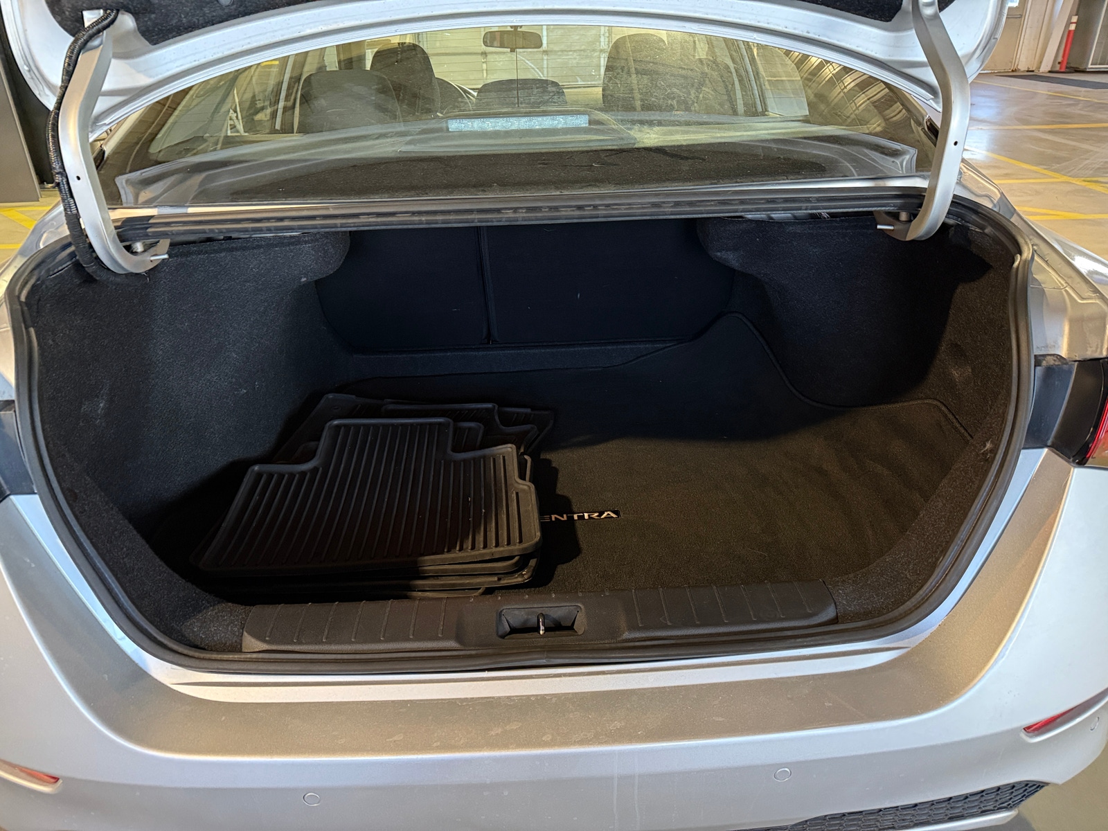 Thumbnail: 2020 Nissan Sentra - 7