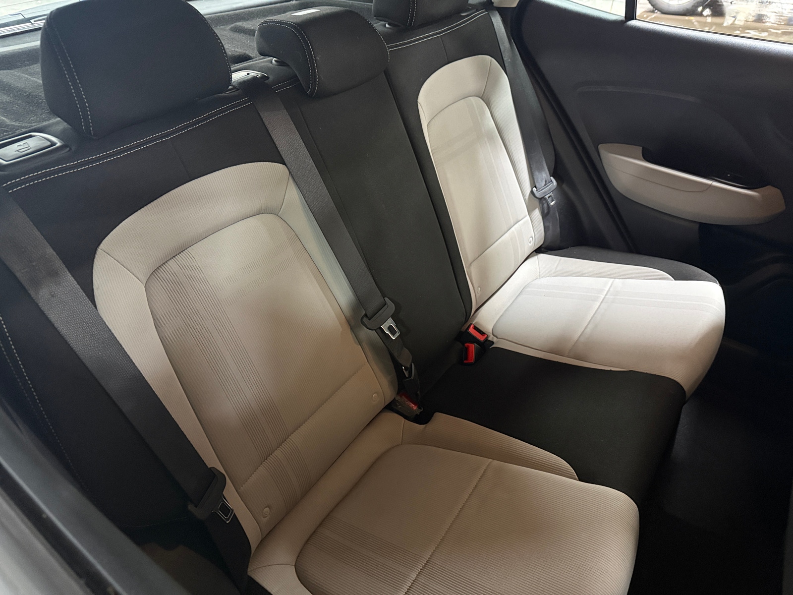 Thumbnail: 2022 Hyundai Venue - 6