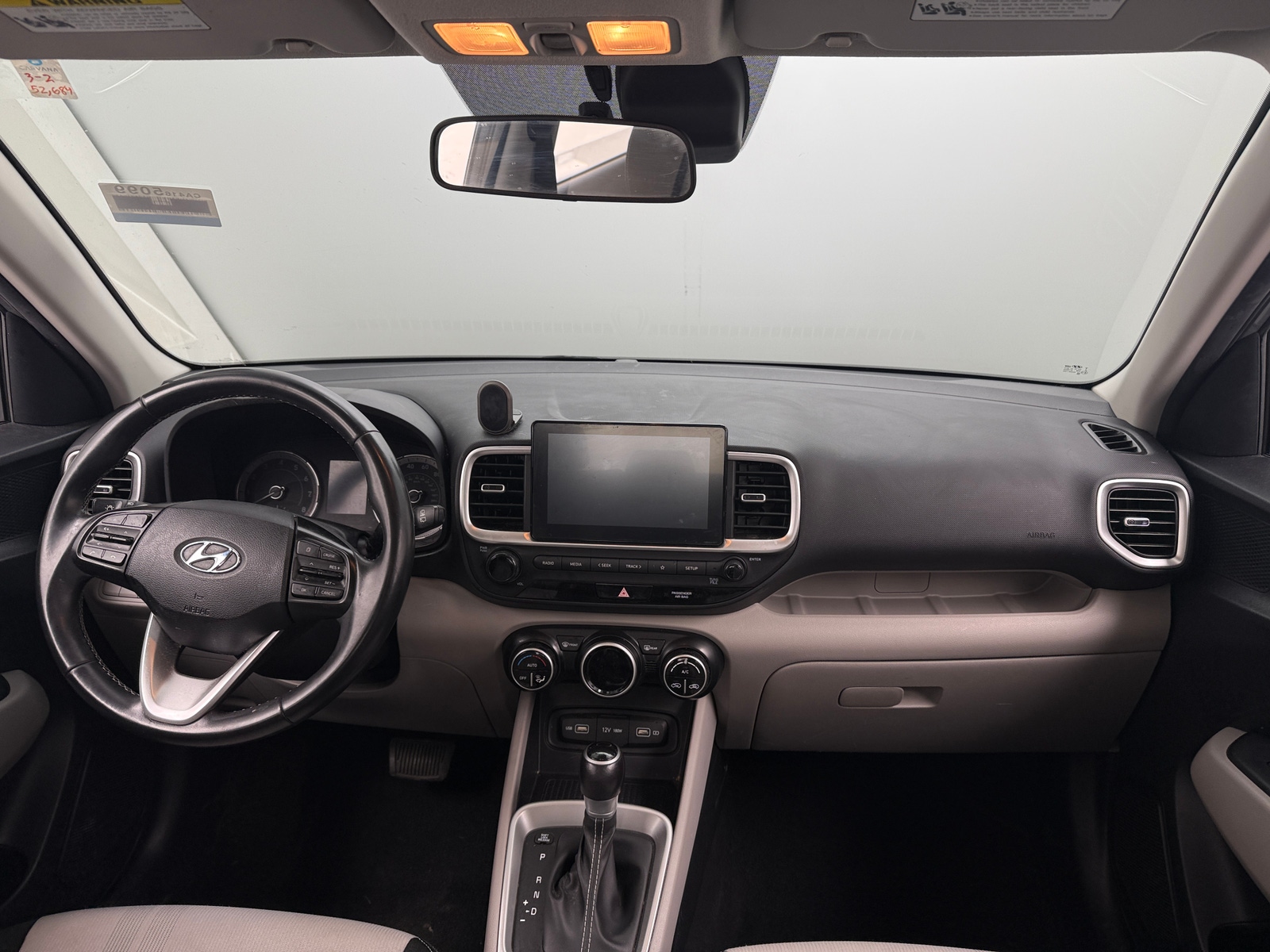 Thumbnail: 2022 Hyundai Venue - 3