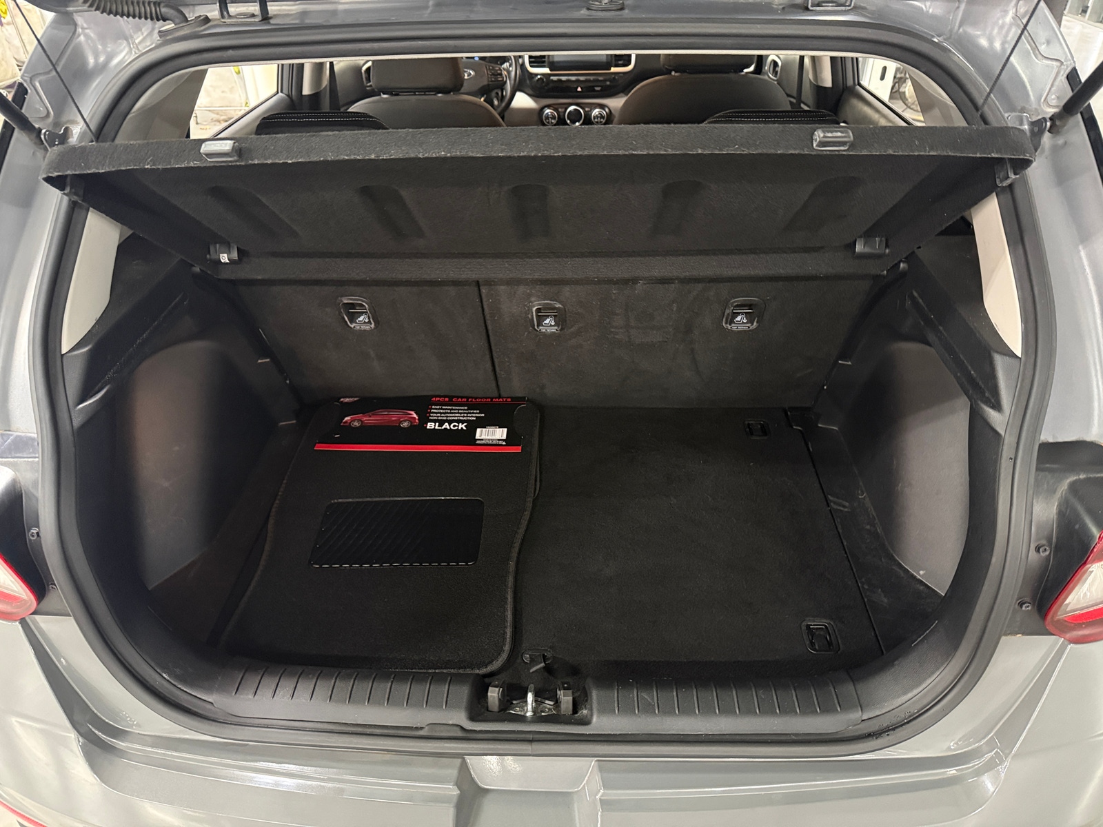 Thumbnail: 2022 Hyundai Venue - 7