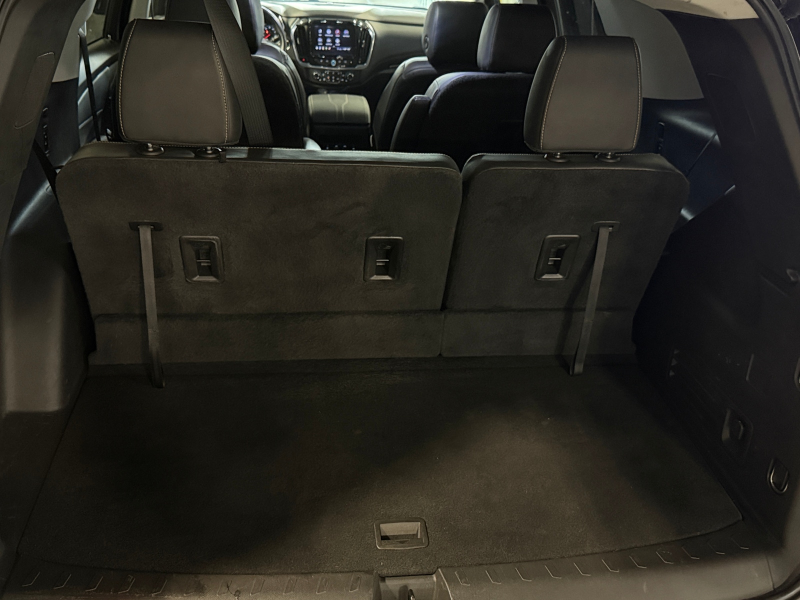 Thumbnail: 2021 Chevrolet Traverse - 6