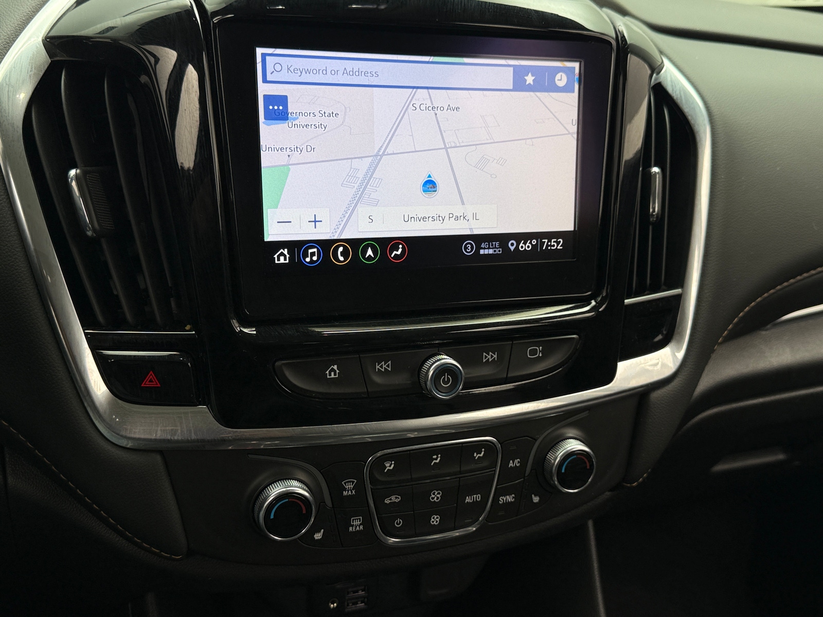 Thumbnail: 2021 Chevrolet Traverse - 3