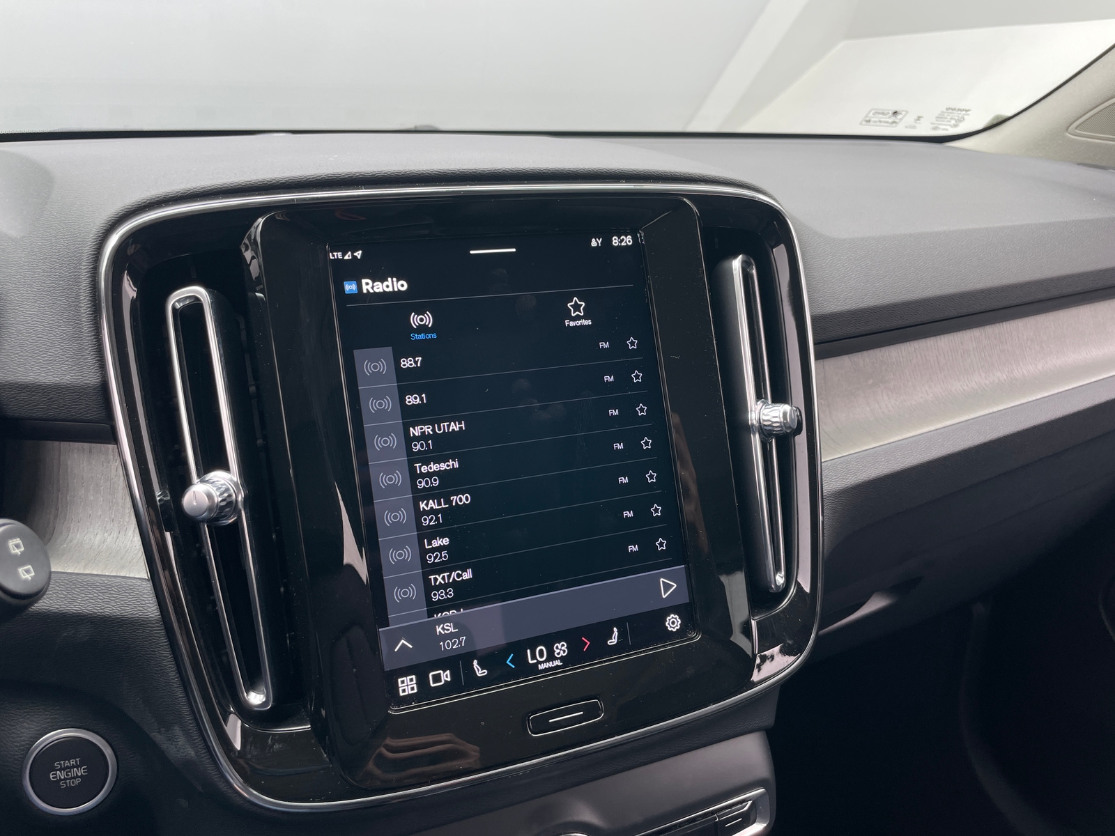 Thumbnail: 2025 Volvo XC40 - 3