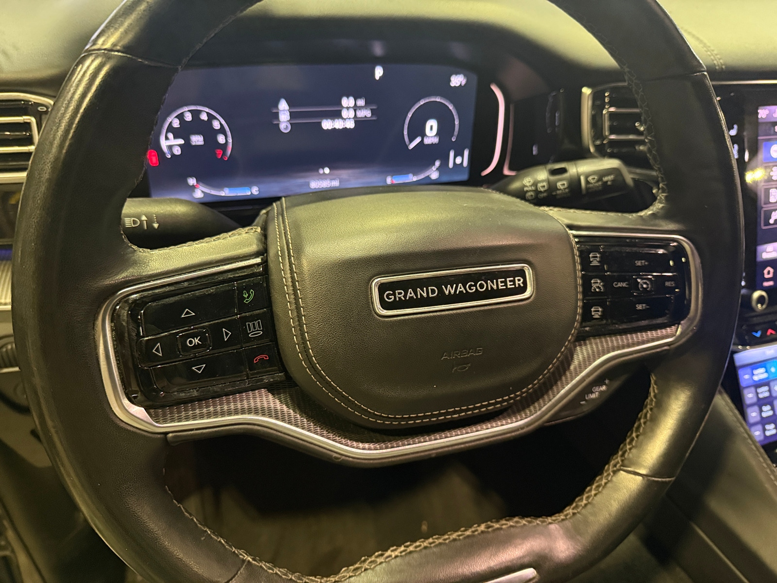 Thumbnail: 2022 Jeep Grand Wagoneer - 4