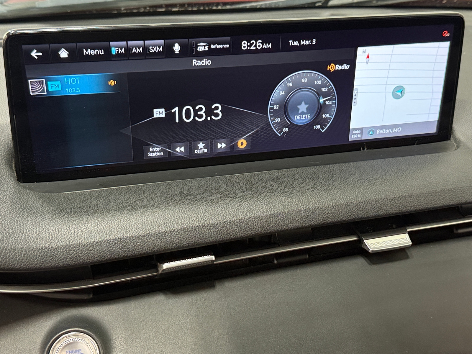 Thumbnail: 2022 Genesis GV70 - 3