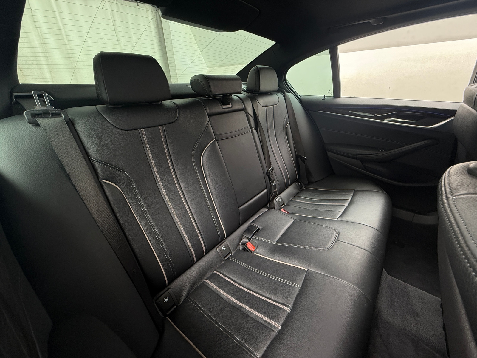 Thumbnail: 2018 BMW 5 Series - 5