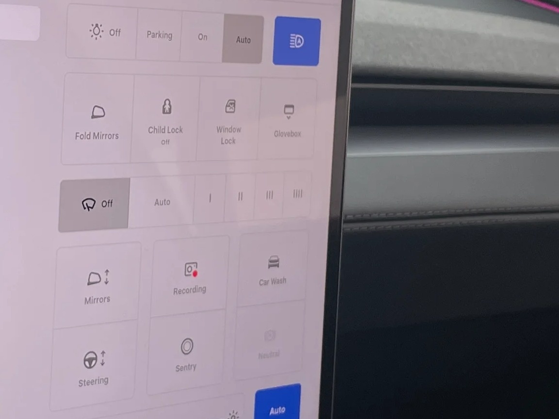 Thumbnail: 2026 Tesla Model Y - 3